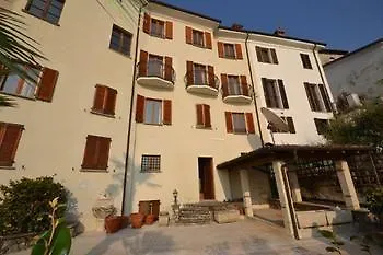 Castiglioni 4*